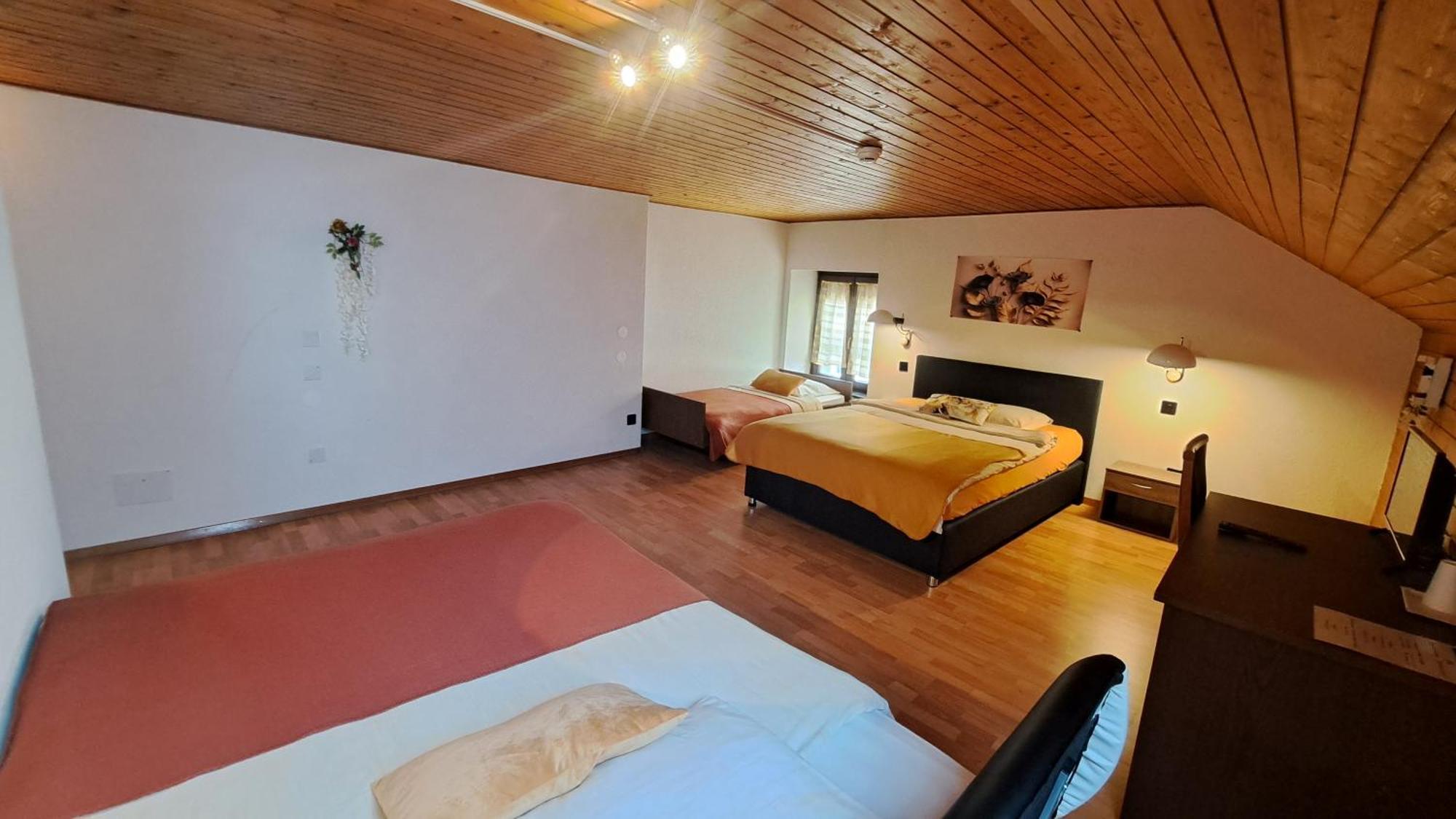 Hotel La Fontaine Saint-Imier Zewnętrze zdjęcie